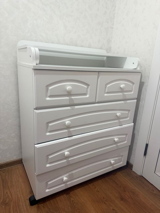 Продам комод, в хорошем состоянии.