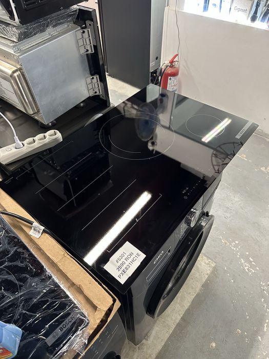 !! PROMOTIE!! Plită cu inducție Bosch PXE831HC1E (Serie 6)
