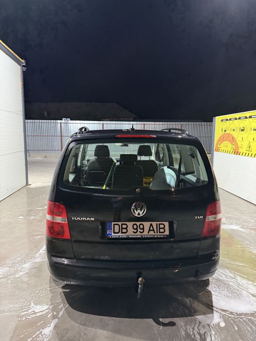 VOLKSWAGEN Touran 2006 — imagine 4