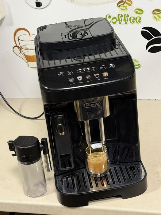 Кафемашина кафе автомат delonghi magnifica evo с гаранция