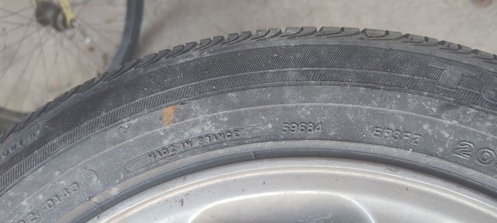 Capota Touran 2008+4 roti de vara Bridgestone