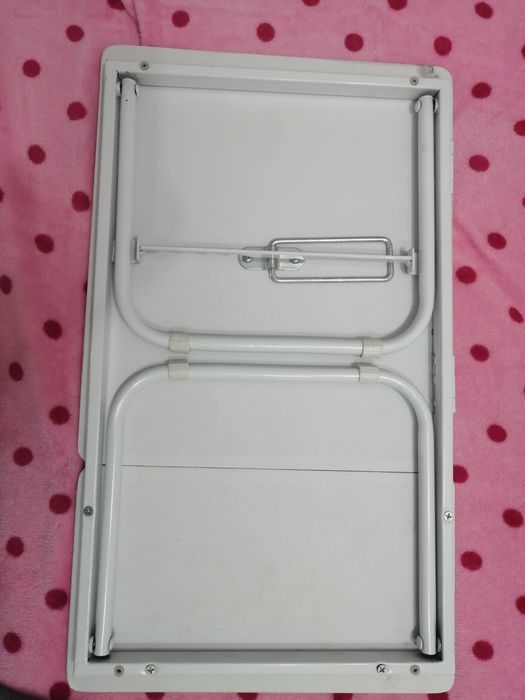 Masa laptop in stare foarte buna