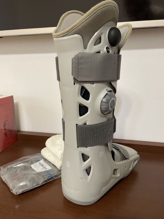 Orteza Aircast Elite, stare excelentă