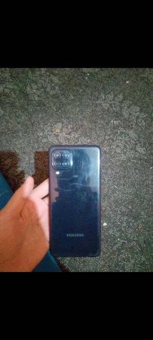 Самсунг а22 телефон