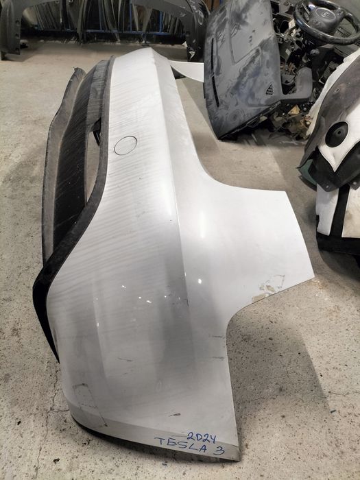 Задна броня със Забележкa Tesla Model 3 Highland / Тесла Модел 3 2024г