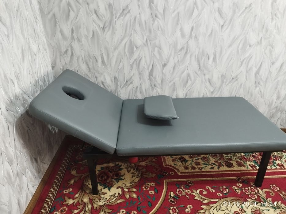 Кушетка , массажный стол