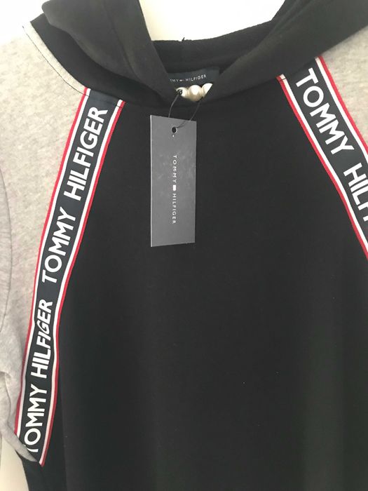 Нова оригинална рокля с дълъг ръкав и качулка Tommy Hilfiger -USA
