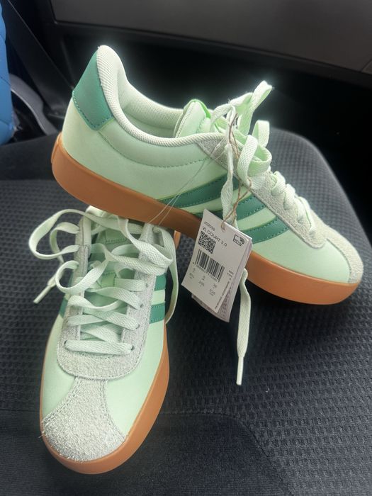 Vand adidasi Adidas originali marimea 38