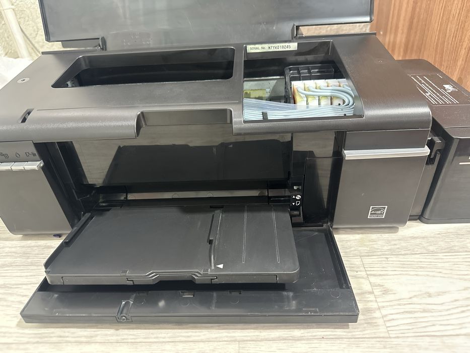 Printer Epson L805 1yil ishlatganman