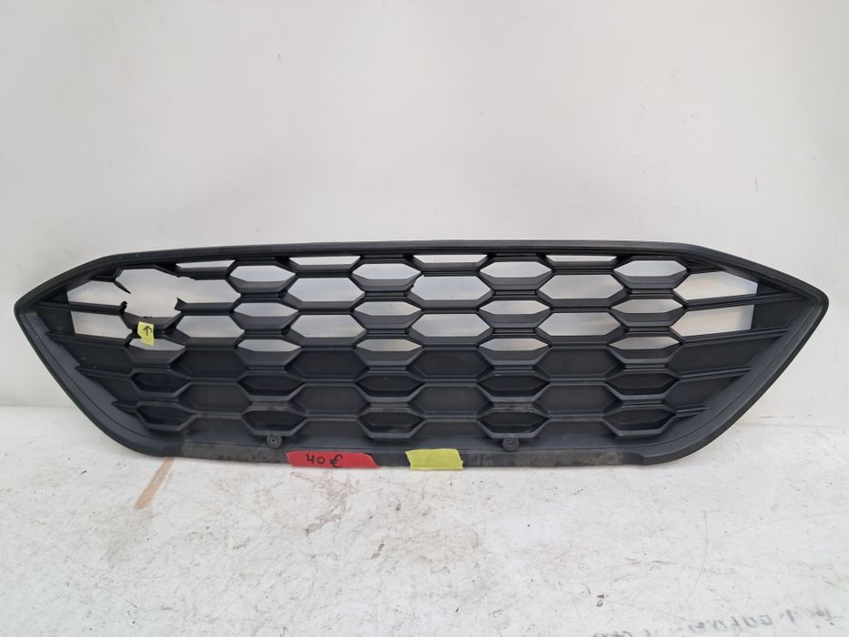 Грил решетка  Ford Focus mk4
