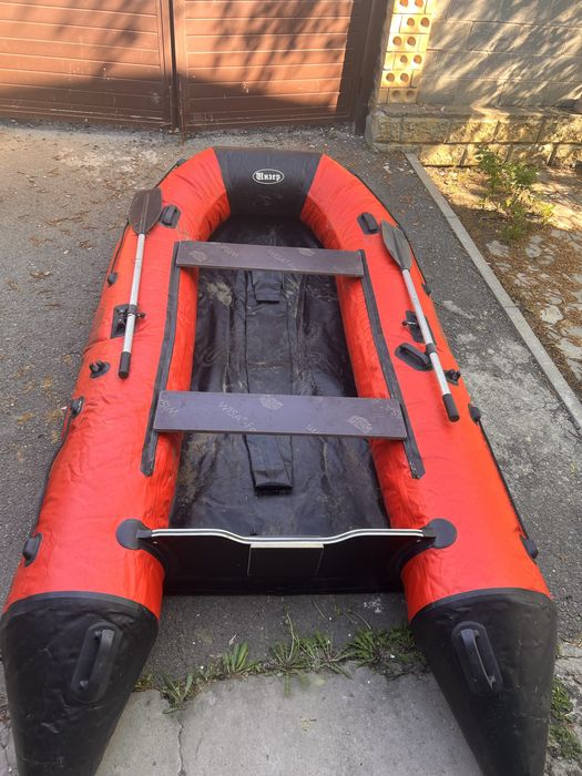 Продам лодку Инзер 350V