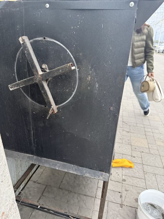 Продам грильницу (рабочая)