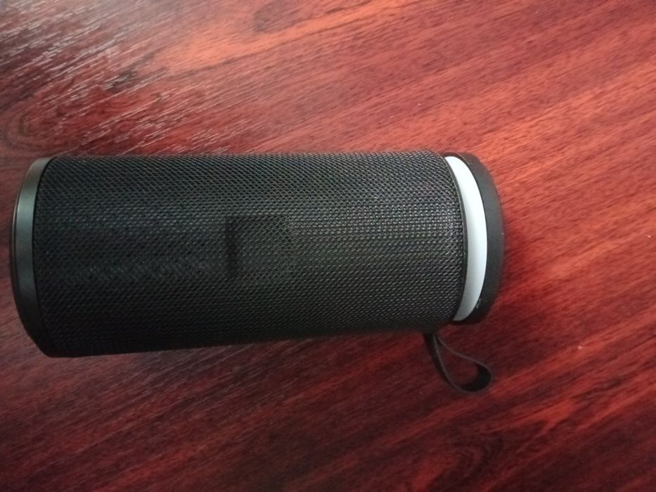 Портативная колонка