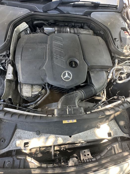 Dezmembrez mercedes e-class w213 2016-2020