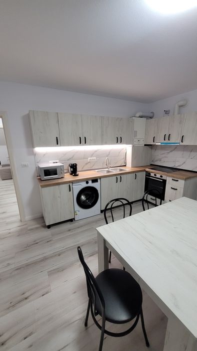 Închiriez apartament cu doua camere decomandat complet utilat
