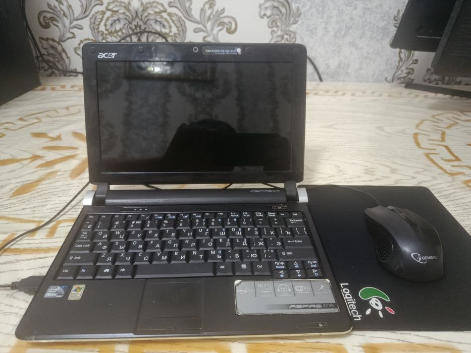 Netbuk Acer. Arzon sotiladi