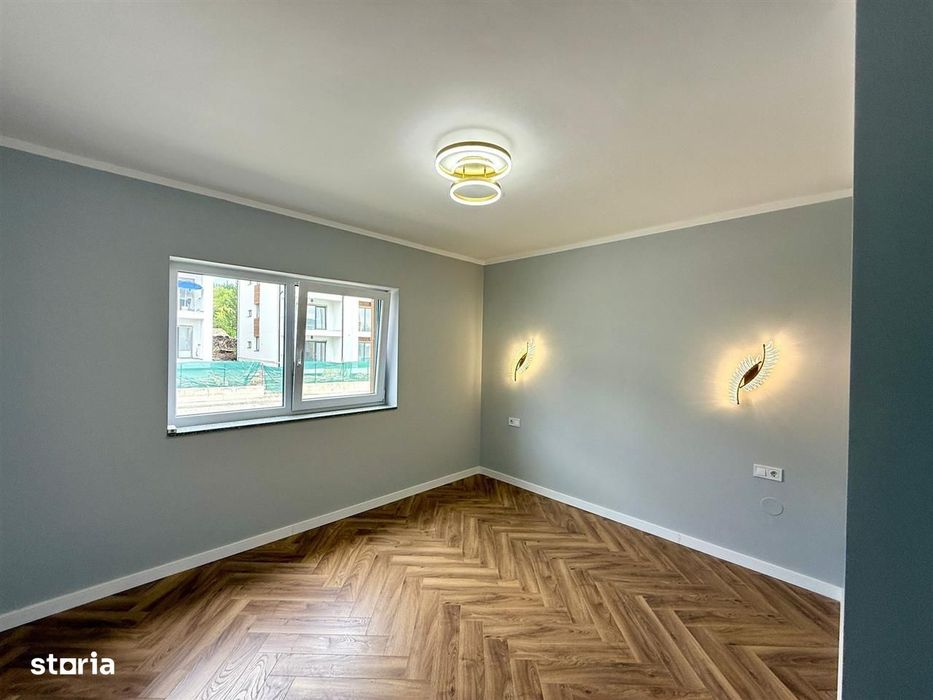 Apartament 3 camere, 75 mp, 2 bai, balcon - Predare la cheie