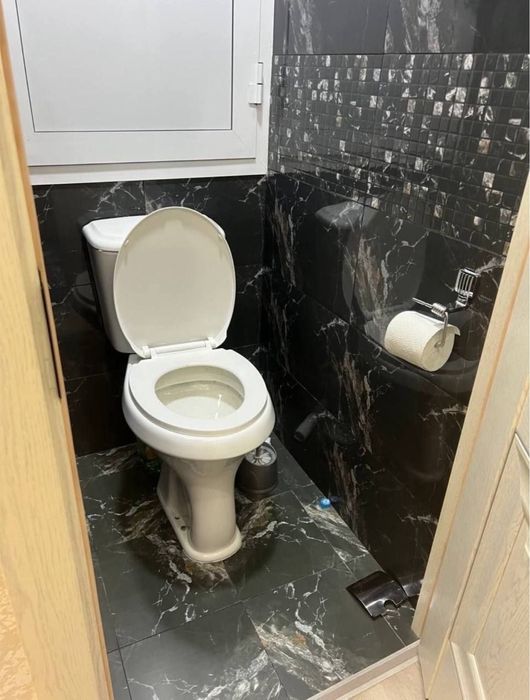 Chilonzor metro yonida joylashgan