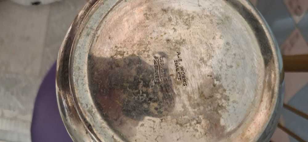 Продам антикварный графин со стаканами