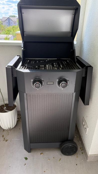 Vand gratar electric tenneker