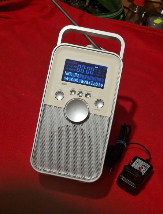 Super Radio cu antena si afișaj digital