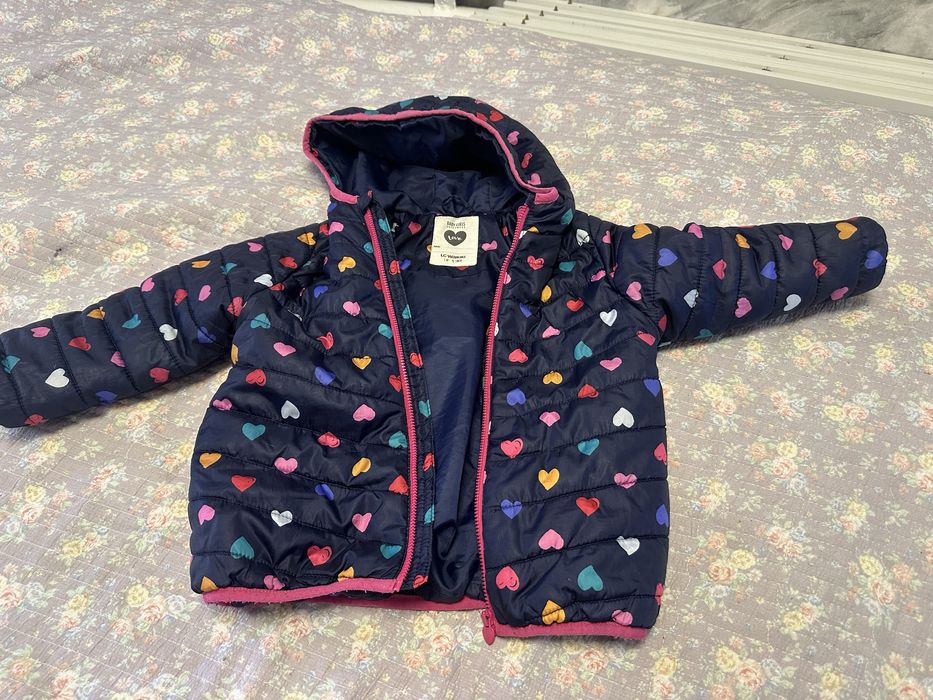 Продаю куртку на девочку