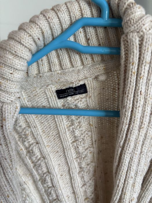 pulover next 3-4 ani