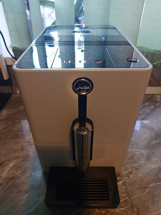 Espressor: Jura ena micro easy.
