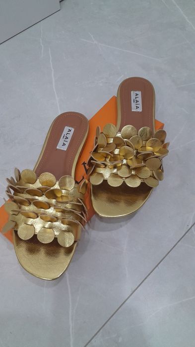 Продам шлепки, новые