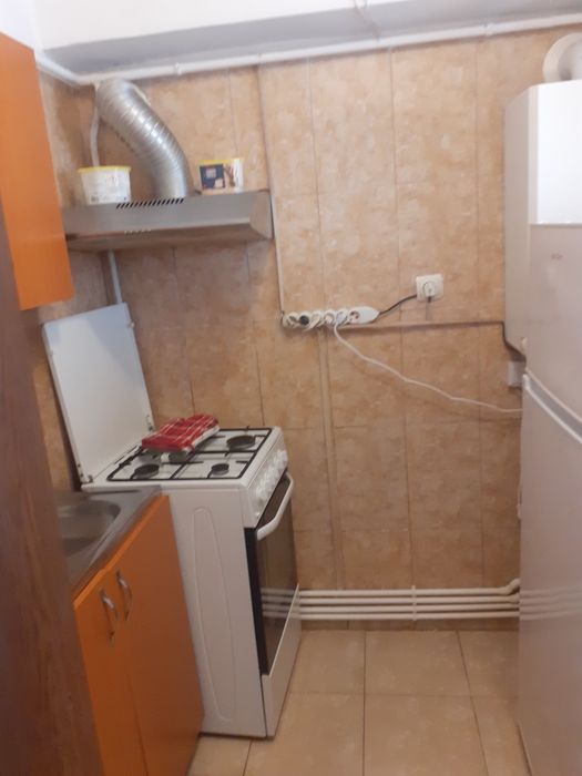 Inchiriez garsoniera libera din 10 iulie.