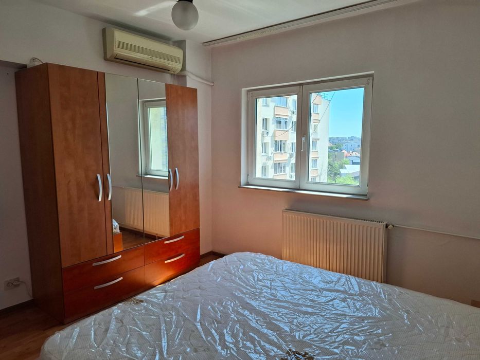 Inchiriez ap. 2 camere in Bucuresti, Calea Mosilor - Dacia - Eminescu