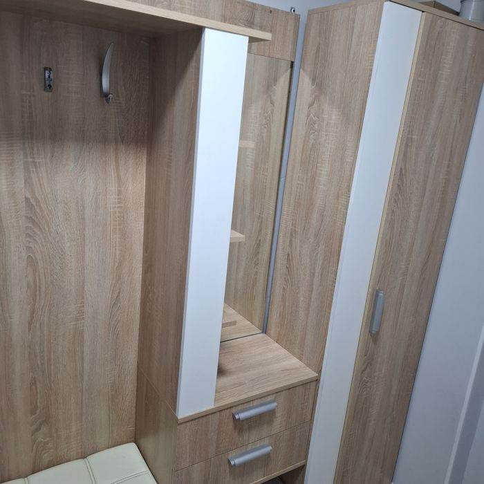 Прихожая  или шкаф