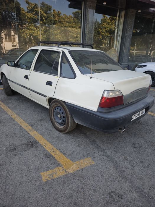 Нексия 1 сотилади