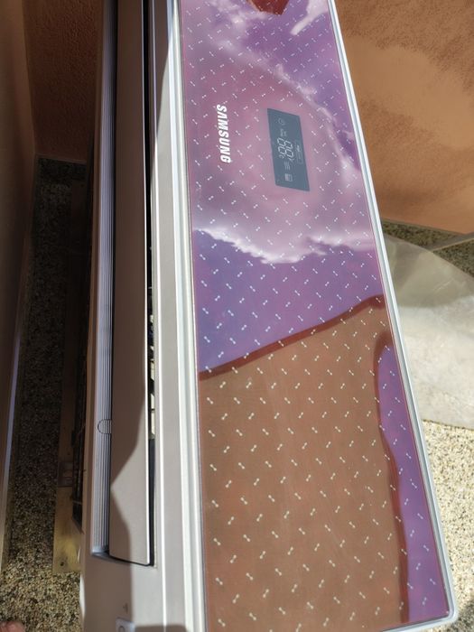 Aer condiționat Samsung Vivace (Bordo/Oglindă) - Defect / Pentru piese"