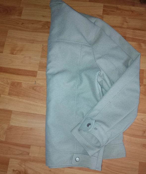 Geaca mărimea xl stare impecabilă
