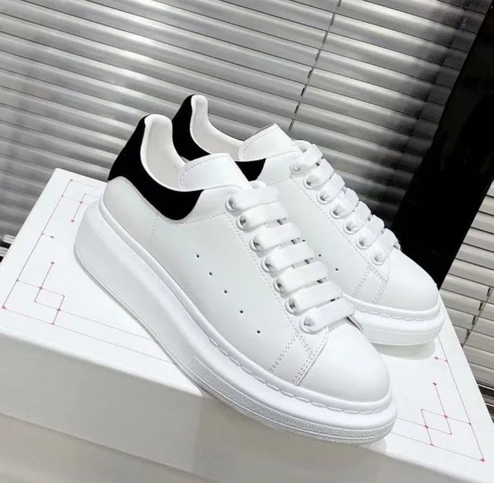Papucii Alexander McQueen