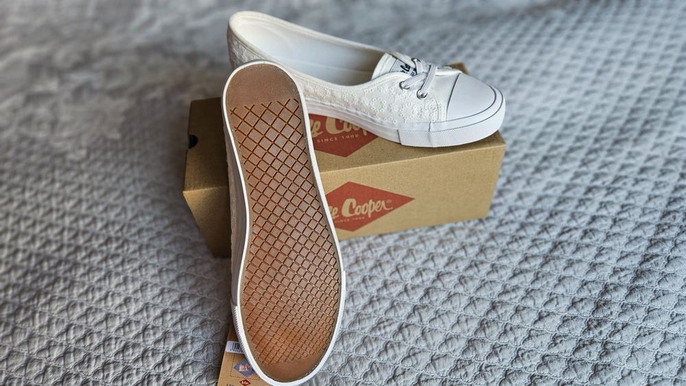 Нови обувки Lee Cooper 41 размер