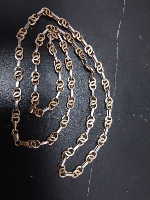 Продам цепочку золотую