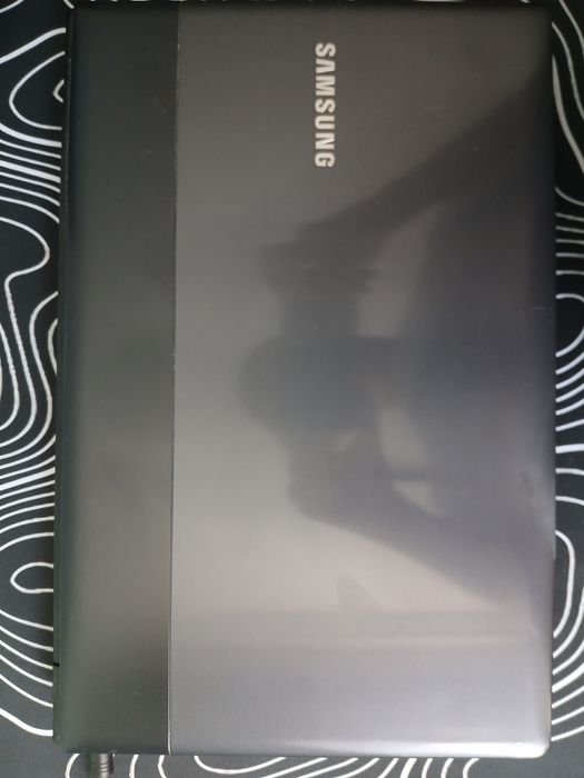 Ноутбук SAMSUNG 300E4C 2012г.