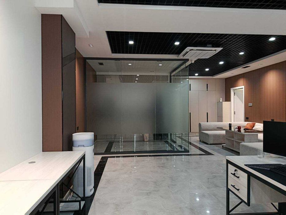 Продажа офис  Ул Абдулла Каххар  Малый кольцевой  76м2