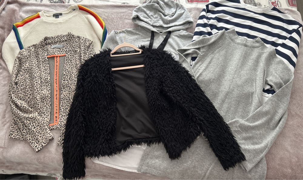 Pacheta hainute dama