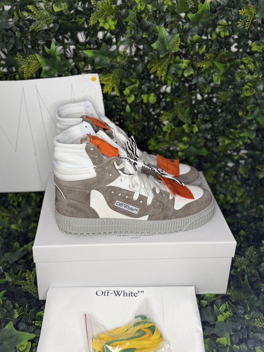 Adidasi/Sneakers off white grey and white off court 3.0