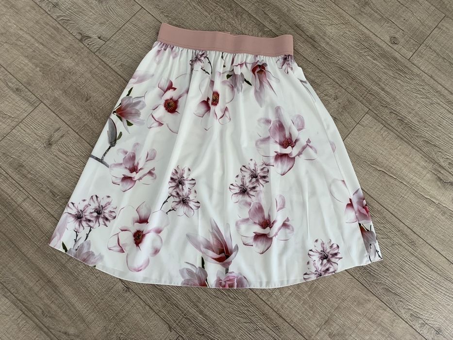 Croitorie Retusuri Rapida Grand Arena Mall, Berceni, Piata Sudului