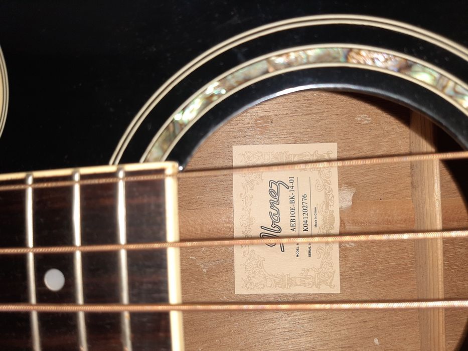 Chitara Bas Electro-acustică IBANEZ