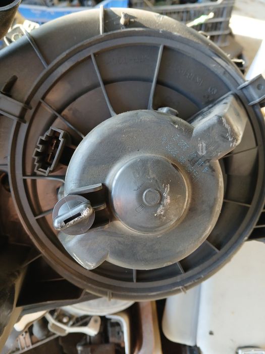 Вентилатор парно Vw Caddy