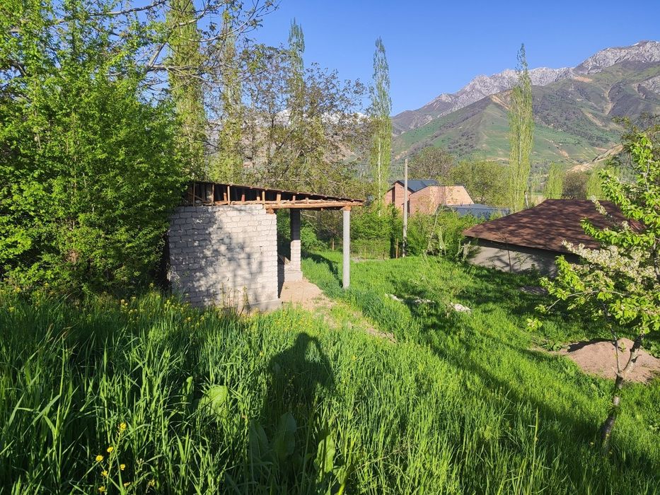 Dacha sotiladi kotta suvdan 300 metr Sijjak Bochka Chorvoq