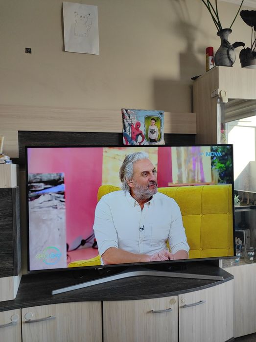 Смарт Телевизор SAMSUNG 55 инча Ultra HD 4K