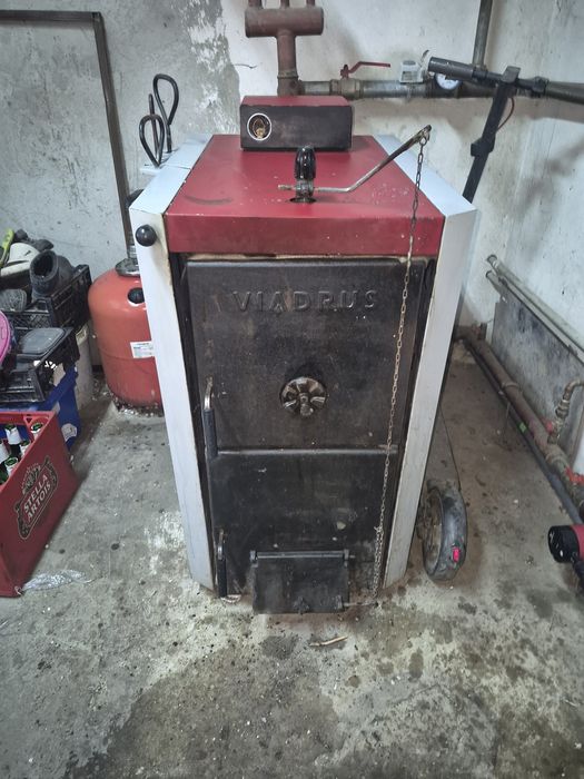Cazan pe lemne și cărbuni Viadrus 30 kw