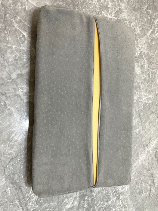 Продаю ортопедическую подушку.