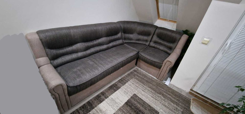 Ъглов разтегателен диван